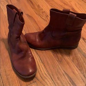 Frye Anna shortie cognac bootie